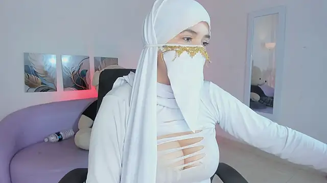 Snapshot of salma_isawwii chatting on 04-23-26, 03:03 salma isawwii online show from 04-23-26, 03:03