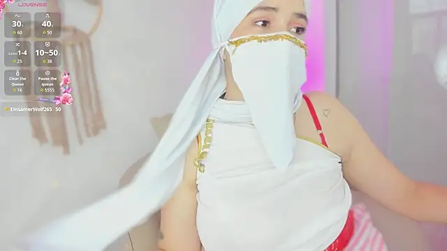 Snapshot of salma_isawwii chatting on 05-25-26, 07:53 salma isawwii online show from 05-25-26, 07:53