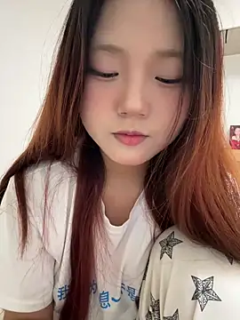 Snapshot of mimi9420 chatting on 05-10-26, 03:28 mimi9420 online show from 05-10-26, 03:28