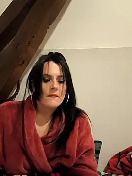 Snapshot of Sosso19squirt chatting on 12-23-25, 02:09 Sosso19squirt online show from 12-23-25, 02:09