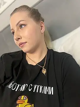 Amy mit online show from 03-08-26, 04:11