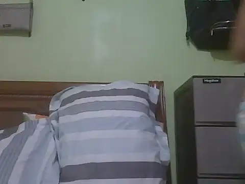 Sexyjenny4u online show from 05-18-26, 08:47