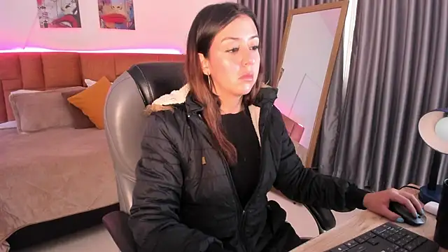 Catti Brie online show from 06-16-26, 11:35