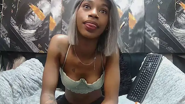 Lilmisbaddyxxx online show from 07-02-26, 04:07