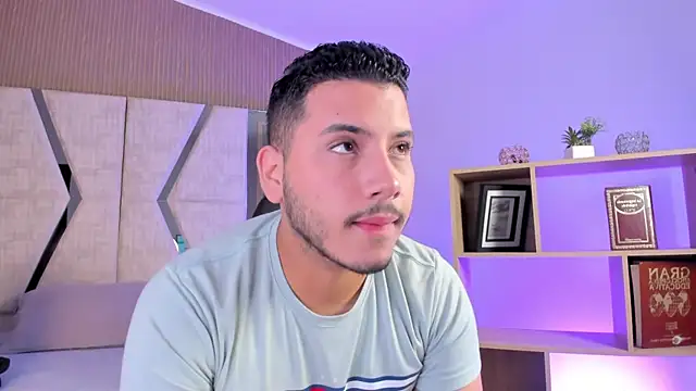 Axel grey  online show from 04-11-26, 12:42