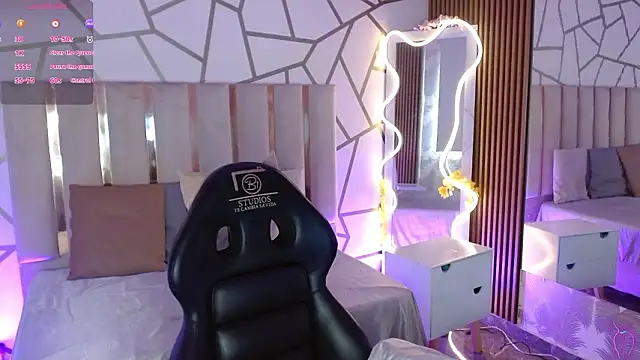 CYRUS TAY online show from 03-06-26, 04:25