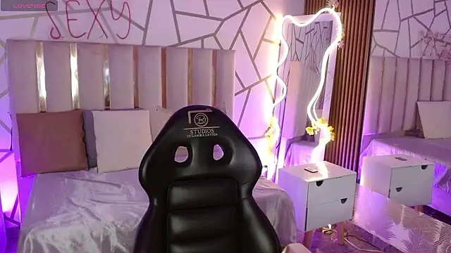 CYRUS TAY online show from 03-19-26, 12:53