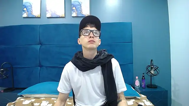 Jheampiiero online show from 09-13-25, 01:33