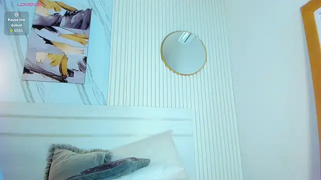 Snapshot of Kloeh_Star chatting on 02-14-26, 08:27 Kloeh Star online show from 02-14-26, 08:27