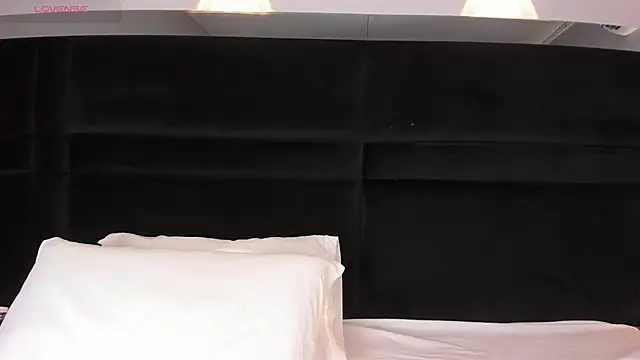 CarolineLee  online show from 02-06-26, 10:46