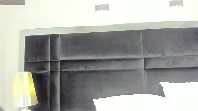 CarolineLee  online show from 04-15-26, 10:32