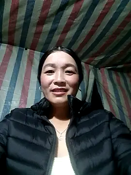 Bliss rose online show from 11-13-25, 09:41