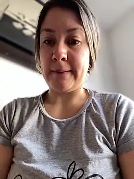 Snapshot of Abby-LS chatting on 10-09-25, 01:42 Abby-LS online show from 10-09-25, 01:42