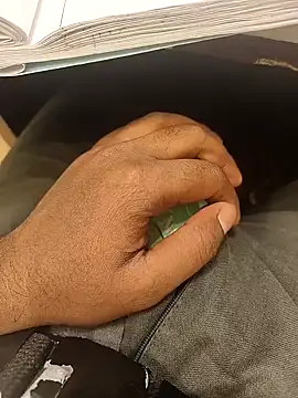 hotboy43339 online show from 03-12-26, 03:12