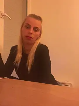 BrumeLove online show from 05-20-26, 07:20