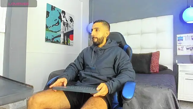 Yiyo10  online show from 03-27-26, 09:03