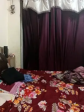 MEERAcle online show from 02-10-26, 04:44