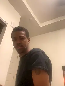 Snapshot of huhgtr chatting on 12-02-25, 02:34 huhgtr online show from 12-02-25, 02:34