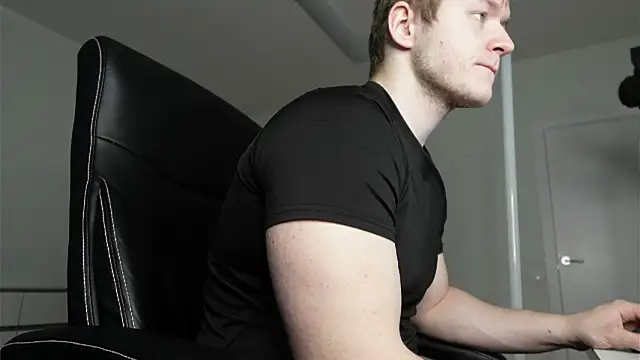 Snapshot of Richard_Dullas chatting on 03-28-26, 04:34 Richard Dullas online show from 03-28-26, 04:34