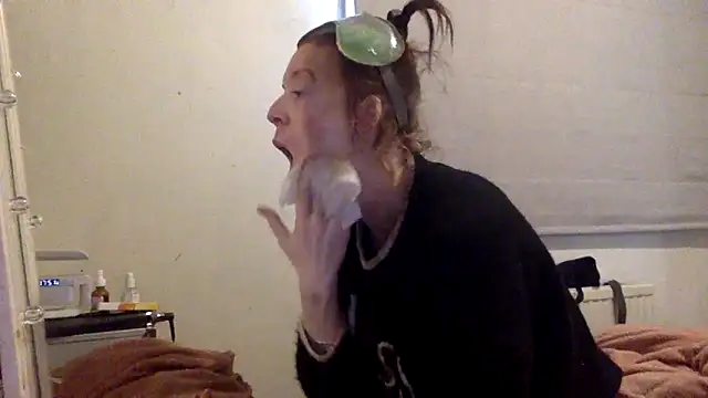 Bellababexox online show from 05-13-26, 04:59