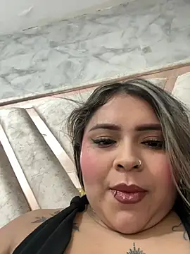 Snapshot of ashley-swift- chatting on 07-19-26, 07:45 ashley-swift- online show from 07-19-26, 07:45