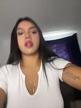 Michelle johnson  online show from 05-20-26, 07:42