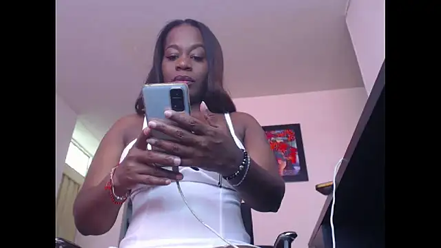 Snapshot of SusanSexy82 chatting on 03-16-26, 02:21 SusanSexy82 online show from 03-16-26, 02:21