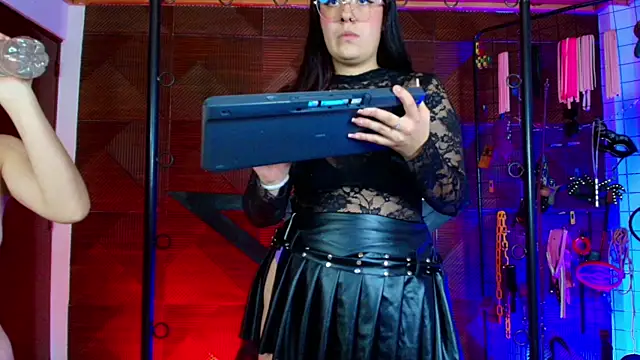 Snapshot of Misstresss_aurora_bdsm chatting on 07-07-26, 02:10 Misstresss aurora bdsm online show from 07-07-26, 02:10