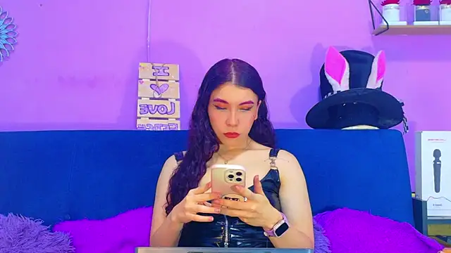 CristalRose online show from 04-20-26, 05:48