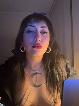 Snapshot of _aika666_ chatting on 07-20-26, 10:39 aika666 online show from 07-20-26, 10:39