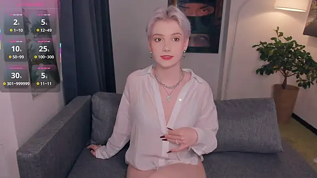 Snapshot of OdelynaAsp chatting on 10-05-25, 12:14 OdelynaAsp online show from 10-05-25, 12:14