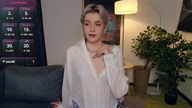 Snapshot of OdelynaAsp chatting on 11-14-25, 01:10 OdelynaAsp online show from 11-14-25, 01:10