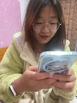 sisi-maiden online show from 03-19-26, 10:41