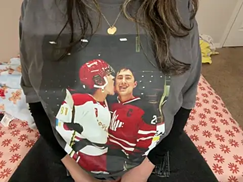 MissElizabethXoXo online show from 04-08-26, 12:43