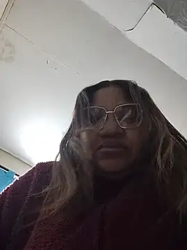 Snapshot of Avannay chatting on 07-17-26, 02:29 Avannay online show from 07-17-26, 02:29