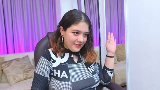 Niaa Stark online show from 04-11-26, 11:47