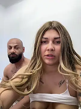 MiaKiittyy online show from 05-17-26, 08:38
