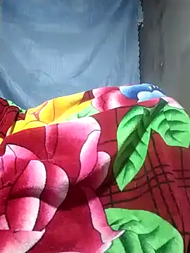 Snapshot of PhamPm70 chatting on 03-28-26, 06:18 PhamPm70 online show from 03-28-26, 06:18