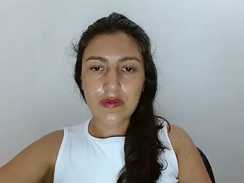 SarahFriendly online show from 05-25-26, 06:25