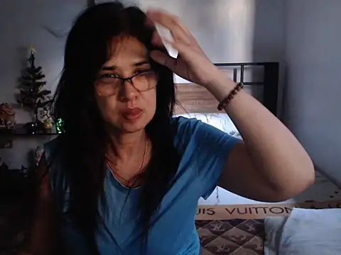 Prettysweetmum online show from 05-01-26, 10:25