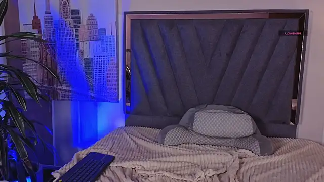 VelvetFox  online show from 06-27-26, 07:41