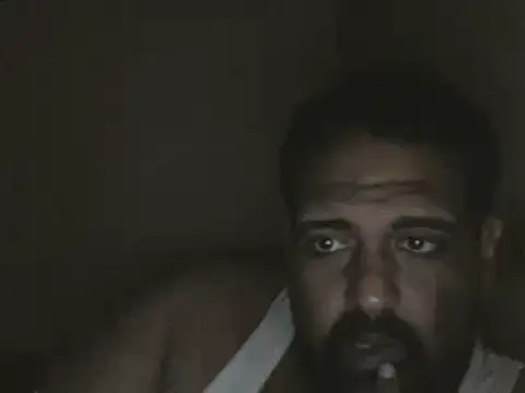 elpoop7305 online show from 06-01-26, 04:41