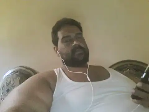 elpoop7305 online show from 07-24-26, 10:57
