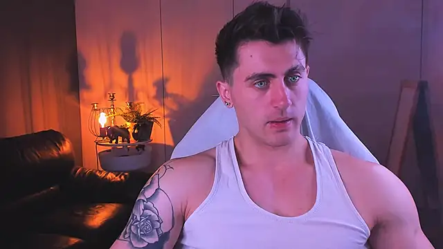 Oscar Miller  online show from 10-10-25, 09:03