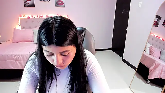 Miss Cataleya   online show from 05-25-26, 12:44