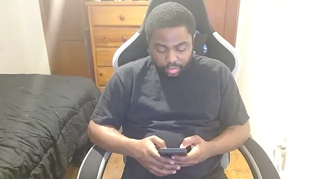 Breadwinnah online show from 11-16-25, 07:36