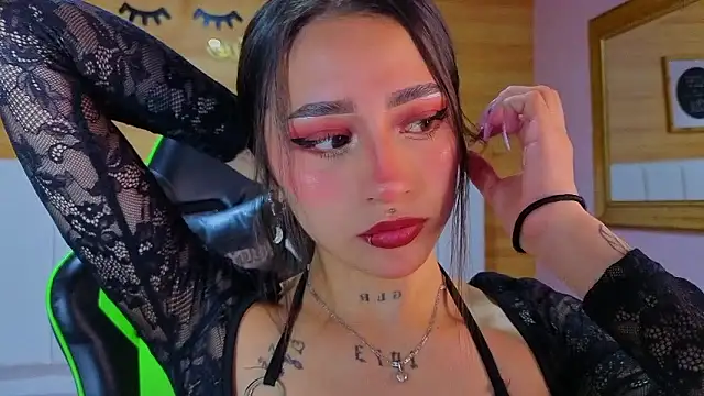 Snapshot of Abril_Velvet_a_ chatting on 01-08-26, 12:40 Abril Velvet a online show from 01-08-26, 12:40