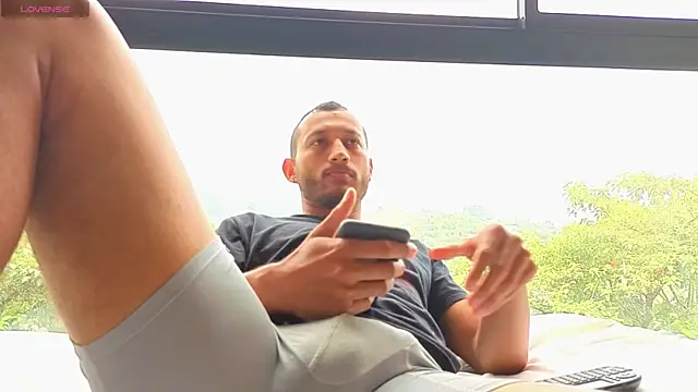 Snapshot of enormous_c0ckk chatting on 11-07-25, 05:13 enormous c0ckk online show from 11-07-25, 05:13