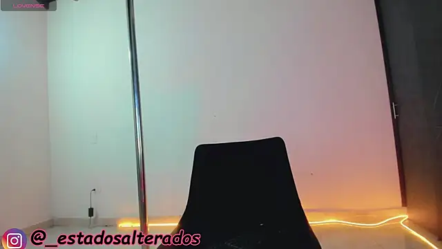 Snapshot of auraeroticaxxx chatting on 07-07-26, 06:47 auraeroticaxxx online show from 07-07-26, 06:47