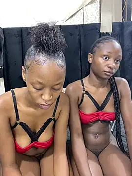 LonelyQueenxx25 online show from 02-24-26, 09:02